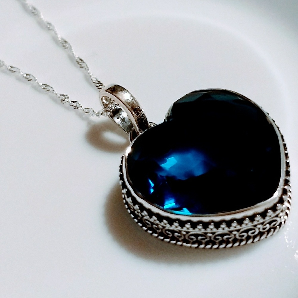 BLUE SAPPHIRE (simulated) .925 STERLING SILVER
